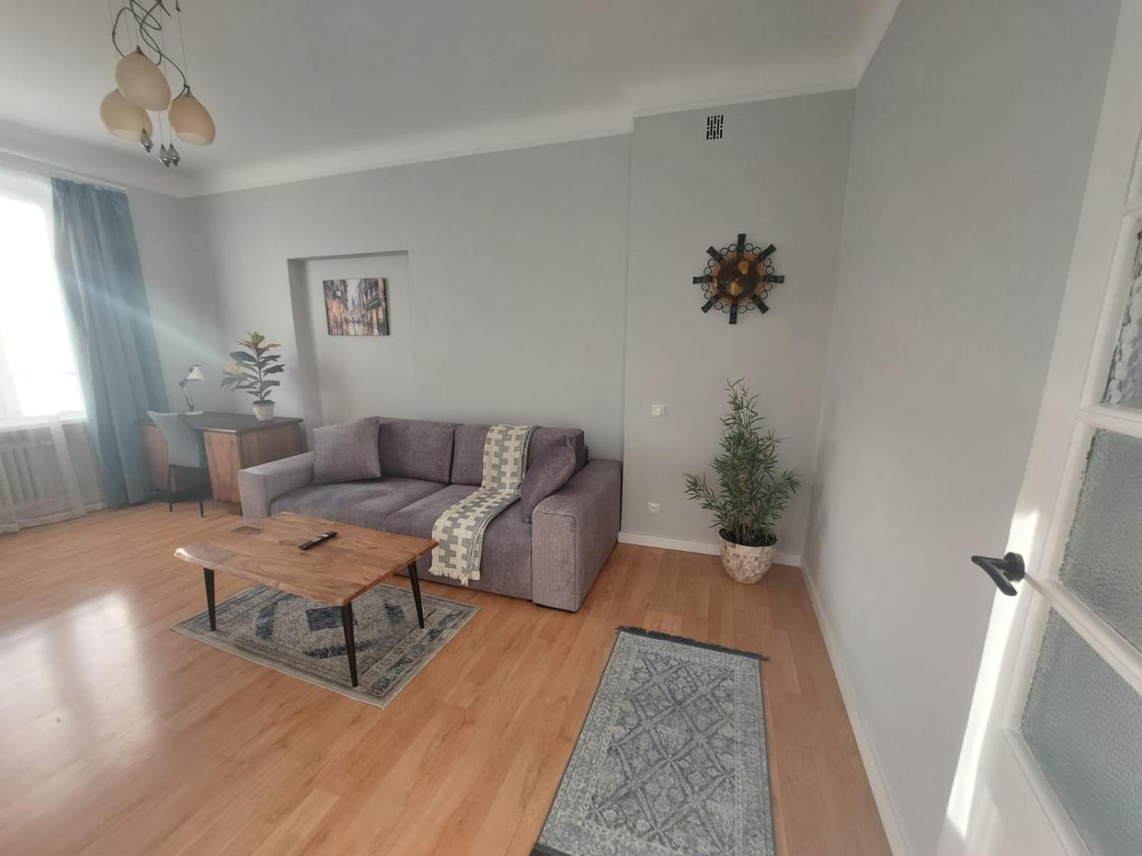 Stylish Bright Apartment Ochota With Balcony ワルシャワ エクステリア 写真
