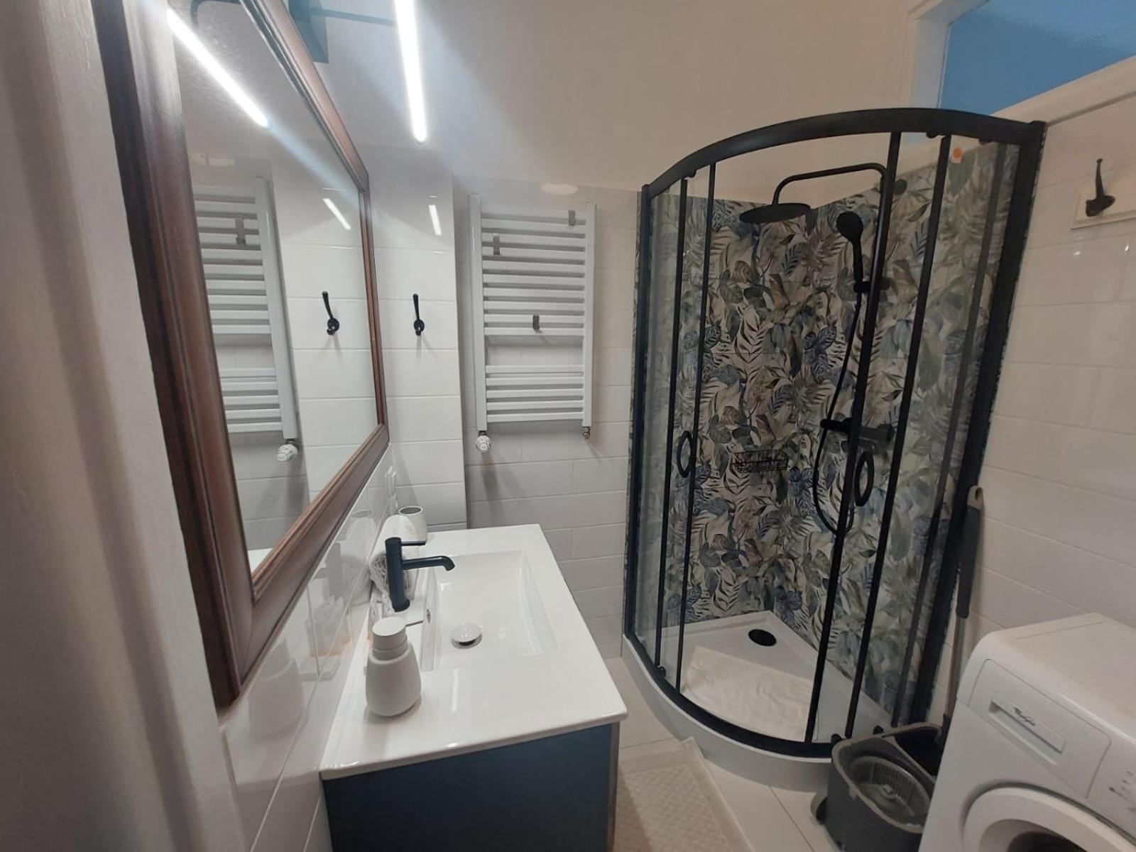 Stylish Bright Apartment Ochota With Balcony ワルシャワ エクステリア 写真