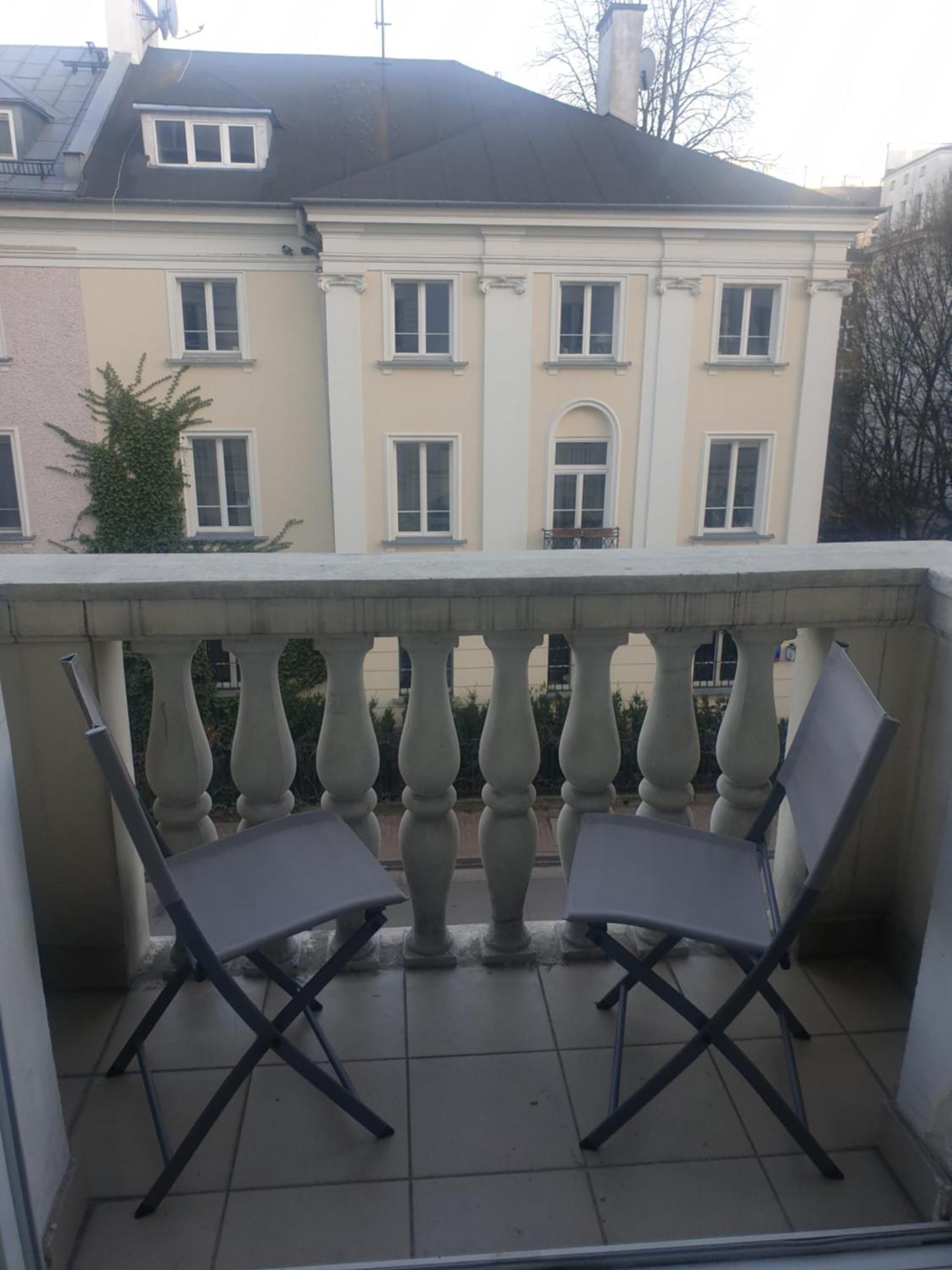 Stylish Bright Apartment Ochota With Balcony ワルシャワ エクステリア 写真